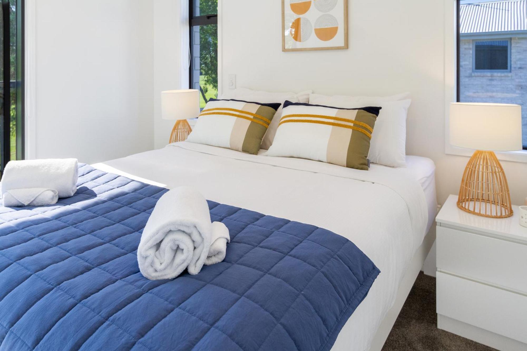 Escape At The Park: 1 Bed 1 Bath W/Carpark Apartment Christchurch Bagian luar foto