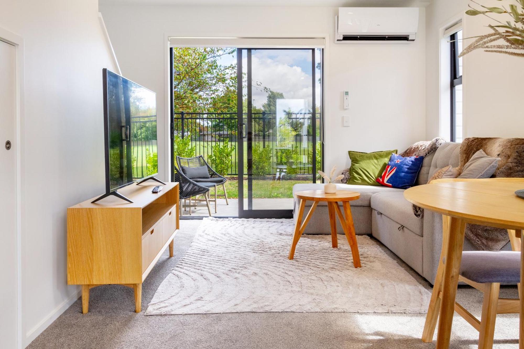 Escape At The Park: 1 Bed 1 Bath W/Carpark Apartment Christchurch Bagian luar foto